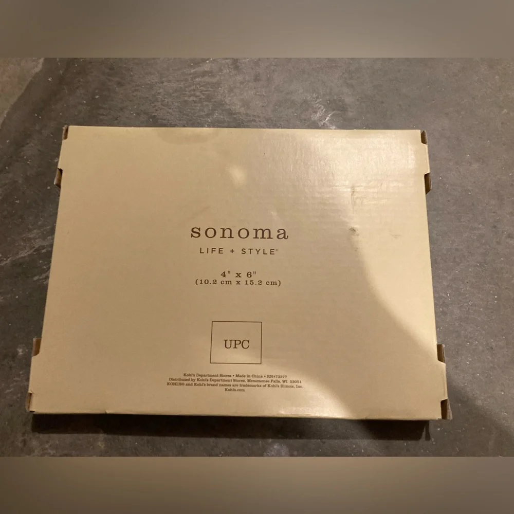 NWT Somoma School Days picture photo Frame 4” x 6” tabletop yellow paper pencil